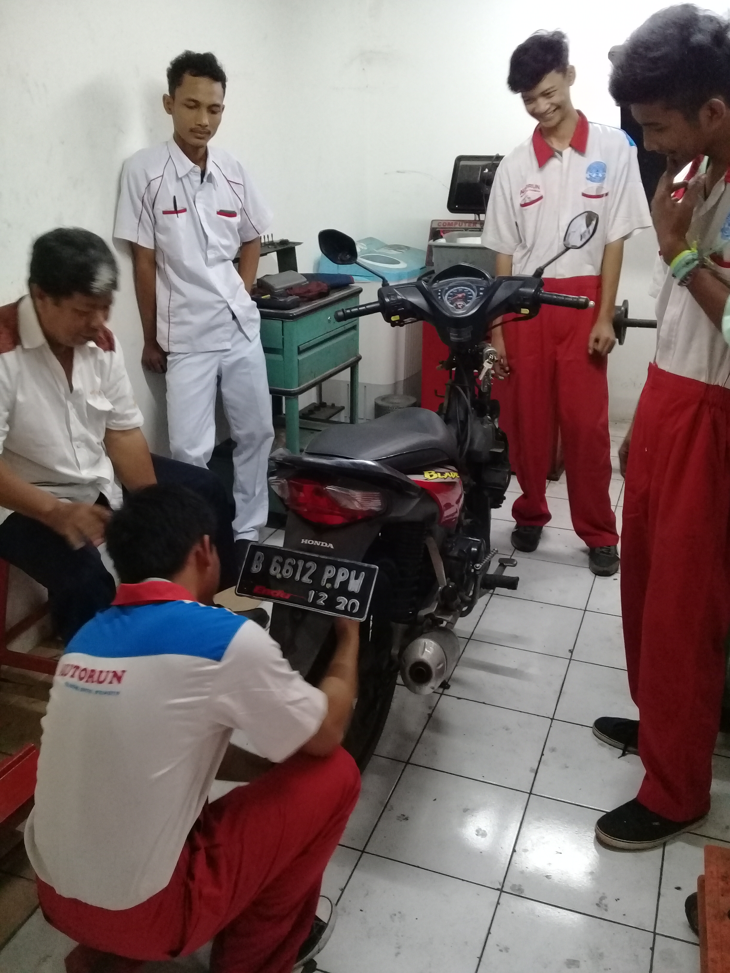 Training & Sertifikasi Mekanik R2 - 04